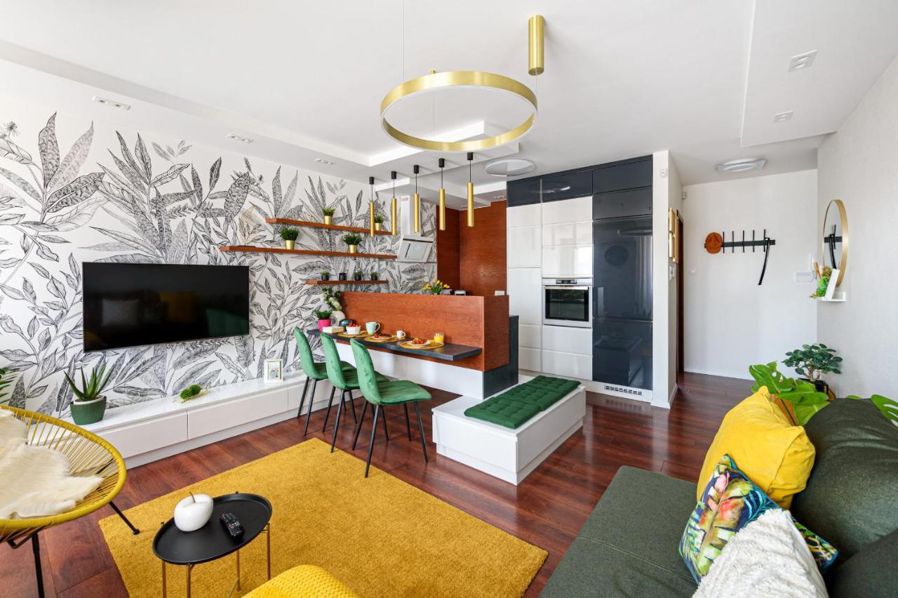Hid19 Apartman Gyor Belvaros-Free Parking-Terrace Az Rq Vizi Elmenypark Es Gyogyfuerdonel Bagian luar foto