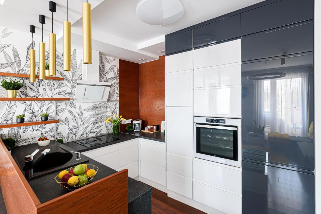 Hid19 Apartman Gyor Belvaros-Free Parking-Terrace Az Rq Vizi Elmenypark Es Gyogyfuerdonel Bagian luar foto